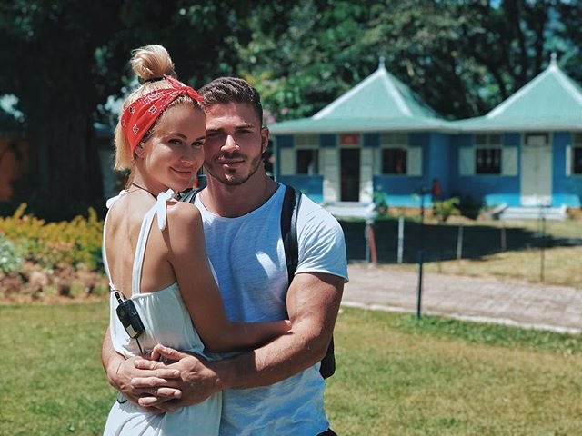 Роман Капаклы и Марина Африкантова слишком много времени проводят вместе