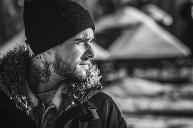 Евгений Ромашов: Юля страдает на публику