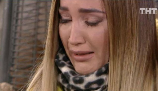 Бузова не смогла долго поддерживать легенду о своей нестареющей внешности Бузова не смогла долго поддерживать легенду о своей нестареющей внешности