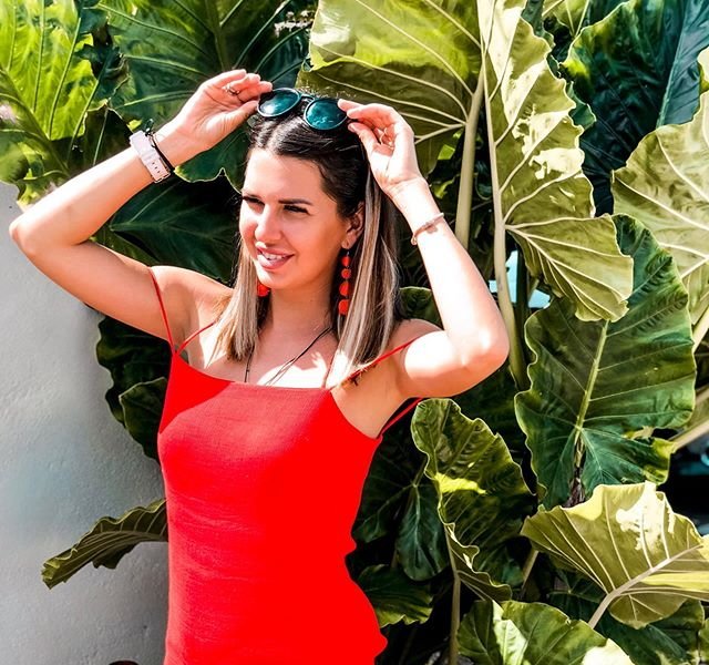 Почему Майя Донцова ведёт себя тише воды, ниже травы?