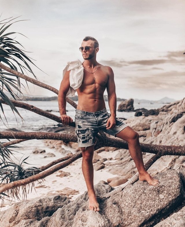 Новенький участник проекта Николай Морозов