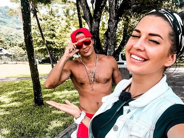 Мнение: Майе Донцовой доплачивают за унижения Мнение: Майе Донцовой доплачивают за унижения