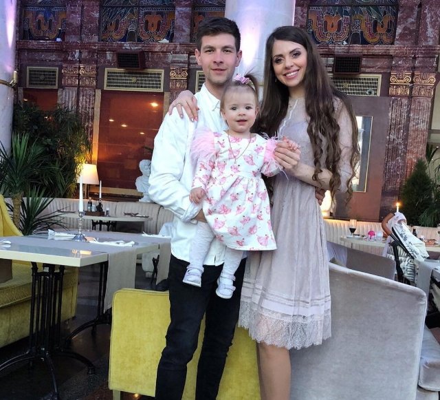 У Ольги Рапунцель все в должниках?