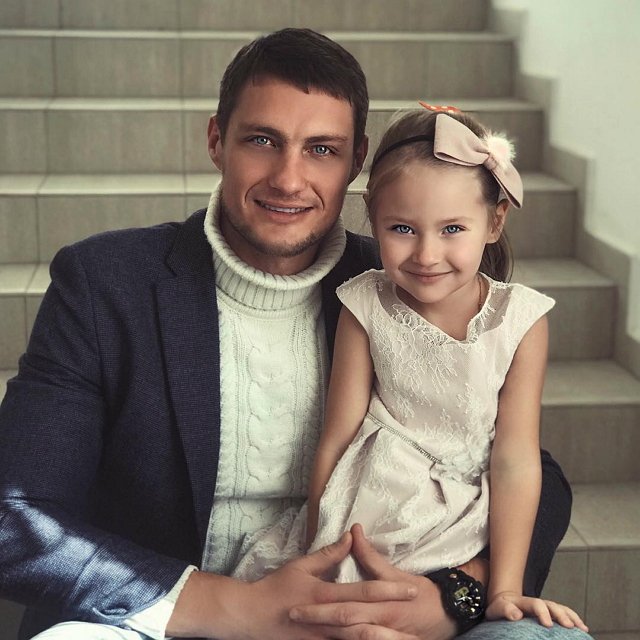 Фотоподборка детей участников (13.04.2019)