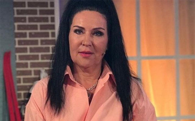 Африкантова показала лицо рассказавшей о её смерти женщины