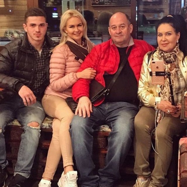 Африкантова показала лицо рассказавшей о её смерти женщины