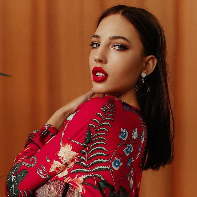 Новая участница проекта Яна Берёзова