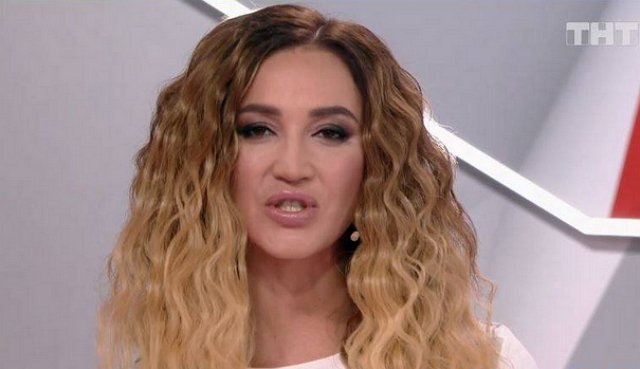 Бузова лучше Щегловой знает о её чувствах к Ромашову?