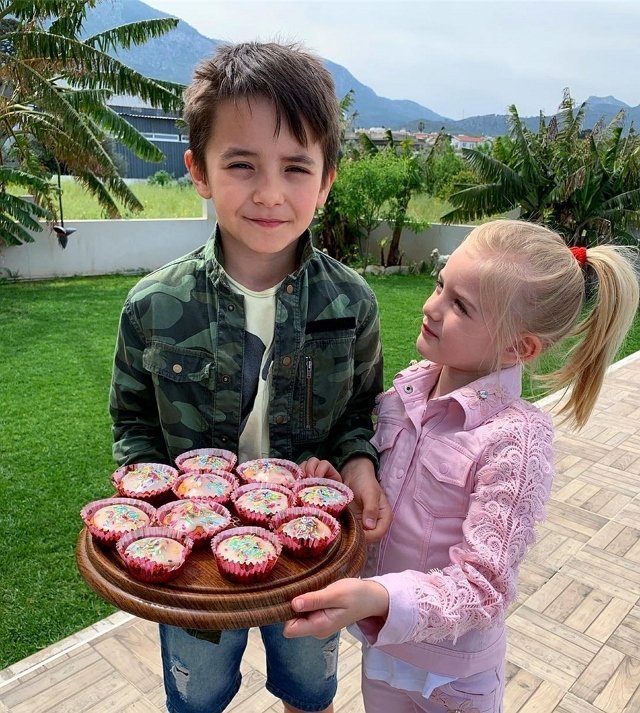 Фотоподборка детей участников (21.04.2019)