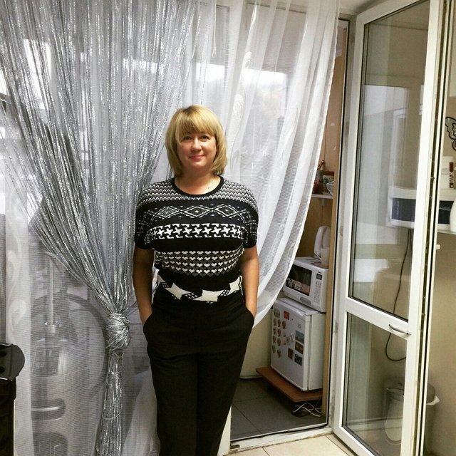 Евгений Руднев хочет устроить мать обычным кассиром