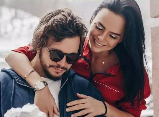 Елена Хромина предостерегает фолловеров от необдуманных действий