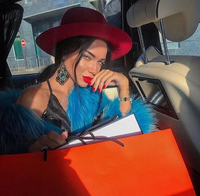 Юлия Щеглова: Мечтаю стать лухари женщиной!