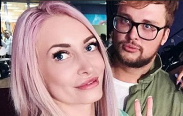 Кристина Дерябина озабочена самочувствием Егора Холявина