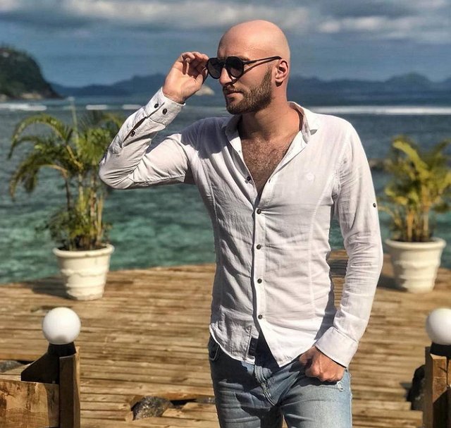 Артем Сорока: Бабушка будет решать, кого возьму в жены