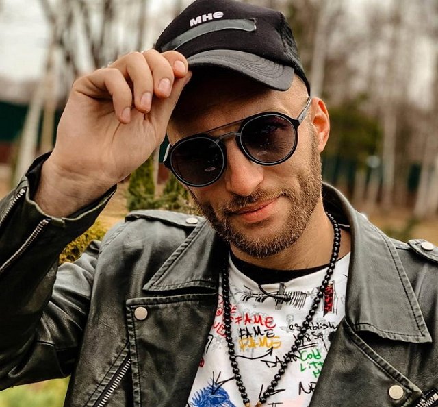 Артем Сорока: Ее многое здесь стало напрягать