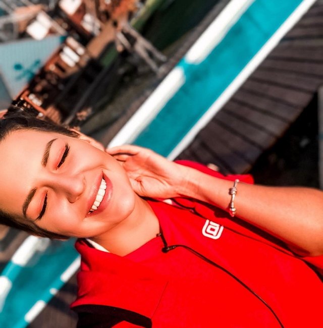 Майя Донцова: Весь день в постели