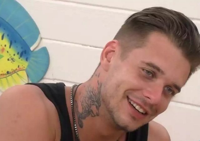 Юлия Щеглова держит Игоря Русанова про запас