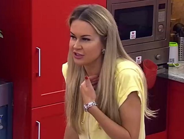 Африкантова не готова беременеть от Капаклы из-за…