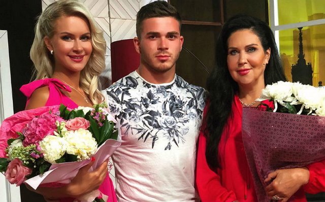 Африкантова подозревает Капаклы в невежестве