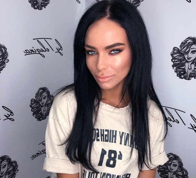 Стала известна истинная причина рыданий Щегловой