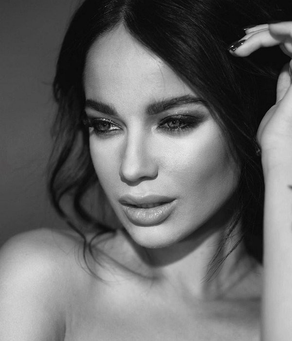 Юлия Щеглова: Буду стебать и не более того