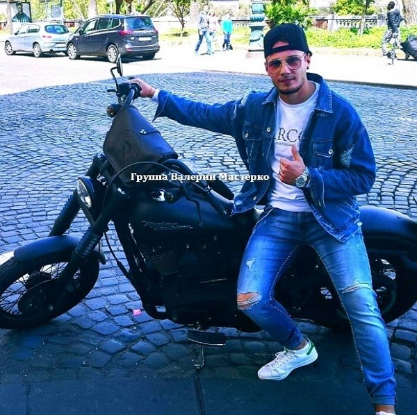 Новенький участник проекта Стефан Божок