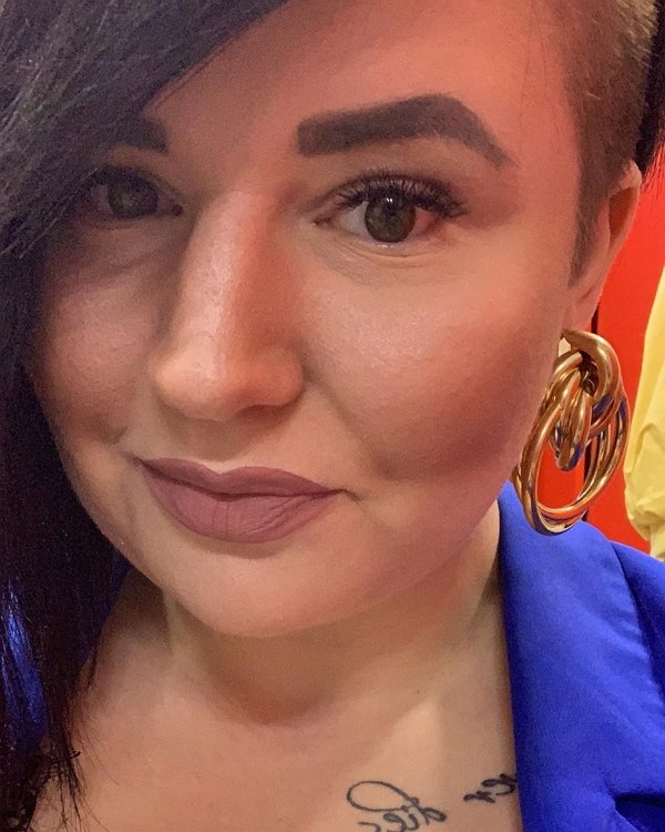 Александра Черно: Все люди одинаковые, но…