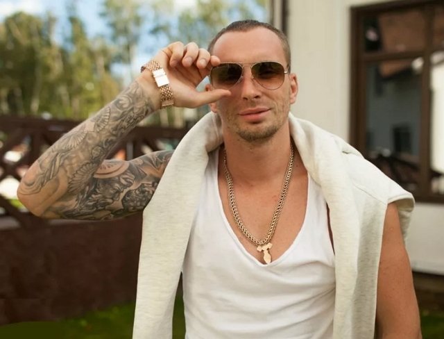 Роза Райсон волшебно провела время дома у Константина Иванова Роза Райсон волшебно провела время дома у Константина Иванова