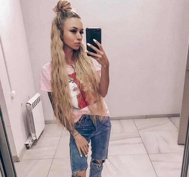 Вика Комиссарова: Он не смог уйти без конфликта