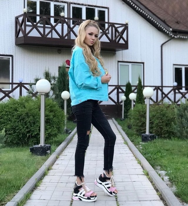 Виктория Комиссарова: Сорок человек обленились?