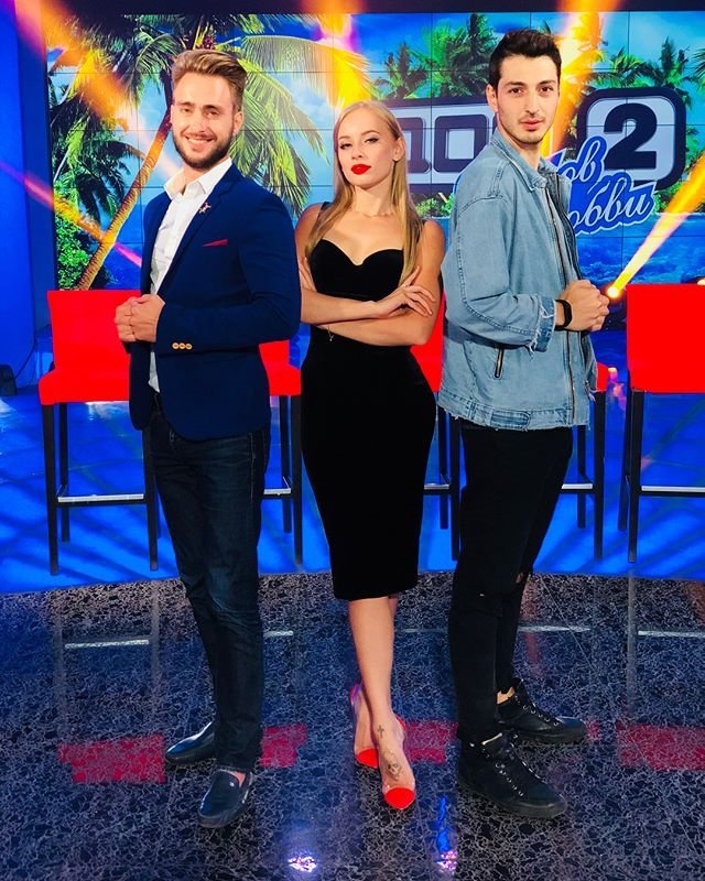 Каролина Бабенко поселилась у татуировщика Каролина Бабенко поселилась у татуировщика