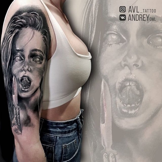 Каролина Бабенко поселилась у татуировщика Каролина Бабенко поселилась у татуировщика