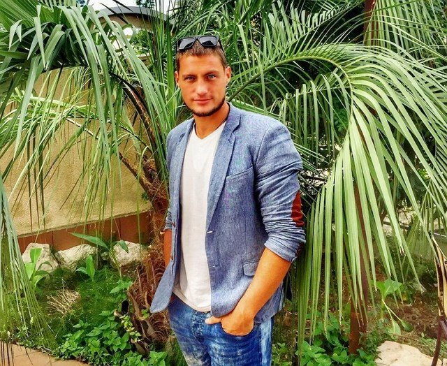 Александр Задойнов имеет огромный долг 