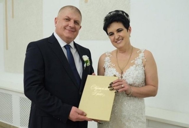 Мать Кадони сочеталась узами брака