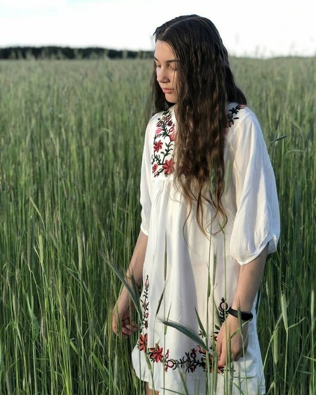 Дочь Абрикосова уже заканчивает школу?