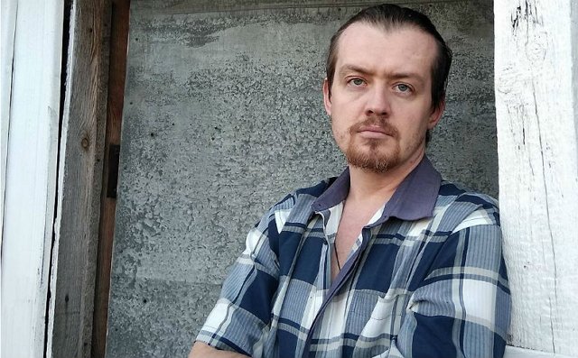 Дочь Абрикосова уже заканчивает школу?