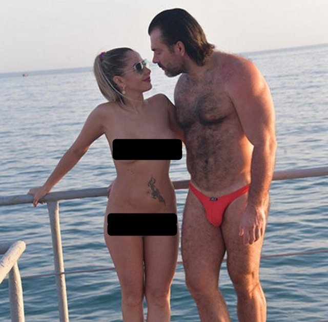 Елена Беркова: Это некий перфоманс, чтобы люди поняли, что летом границ нет