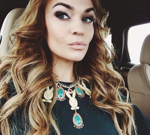 Алёна Водонаева неустанно хейтит телепроект