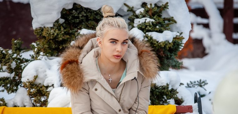 Яна Шевцова родила ребёнка в 16 лет