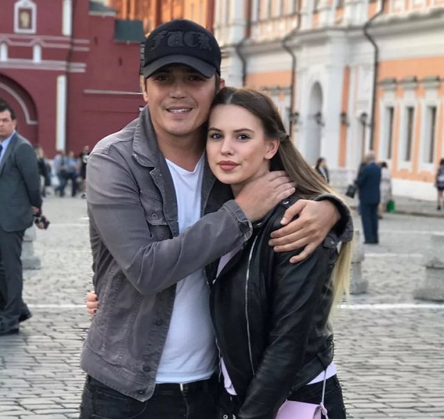 Евгений Кузин бросил Александру Артёмову накануне родов