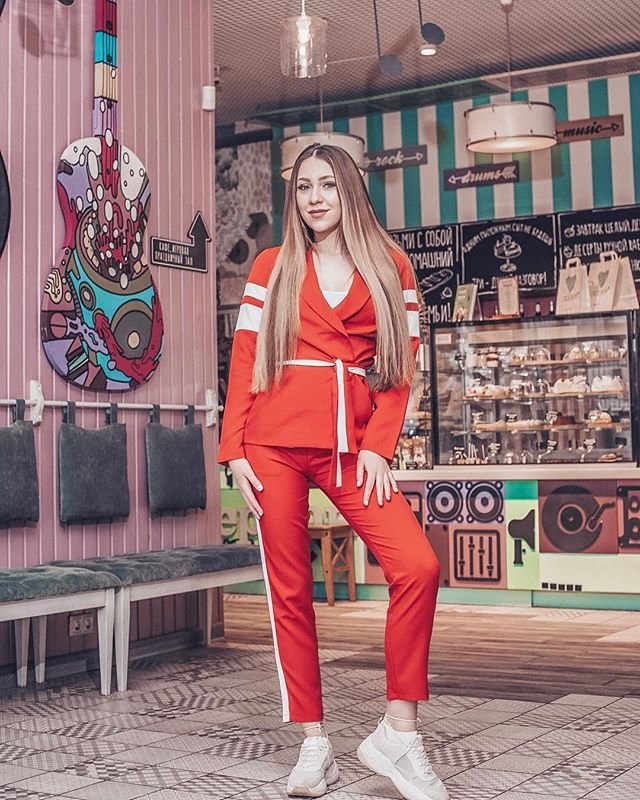 Алёна Савкина собирается сделать себе грудь и нос