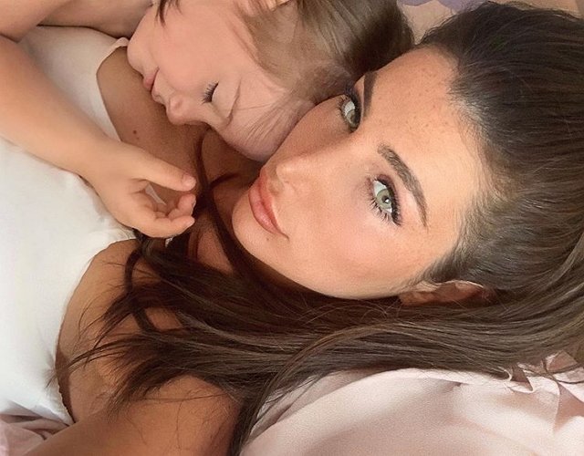 Тата Блюменкранц требует от дочери владения английским