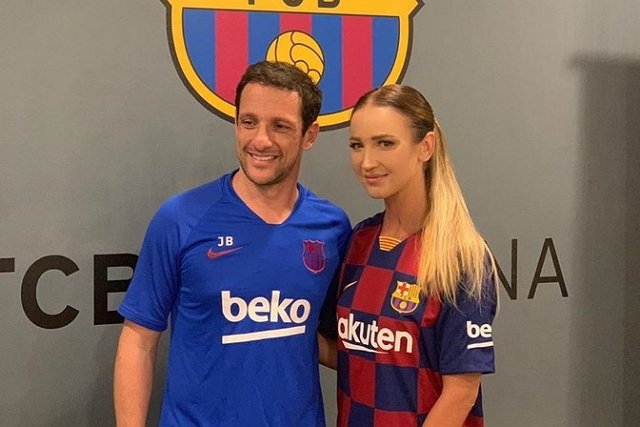 Блог редакции: Бузова тренировалась с командой «Барселона»