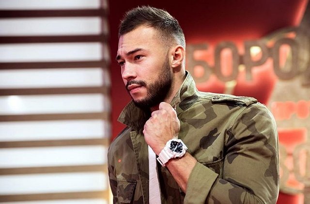 Мнение: Саймон Марданшин устал от отношений с Настей Якуб