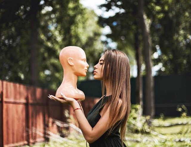 Любовь Дробкова: Что есть «истинное» лицо?