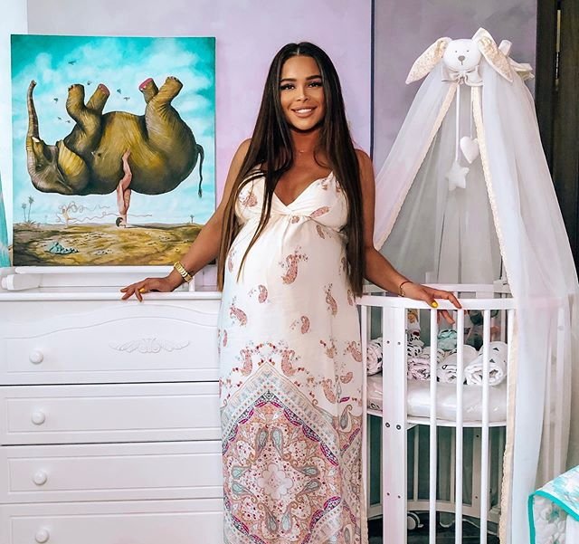 Катя Колисниченко впервые стала мамой