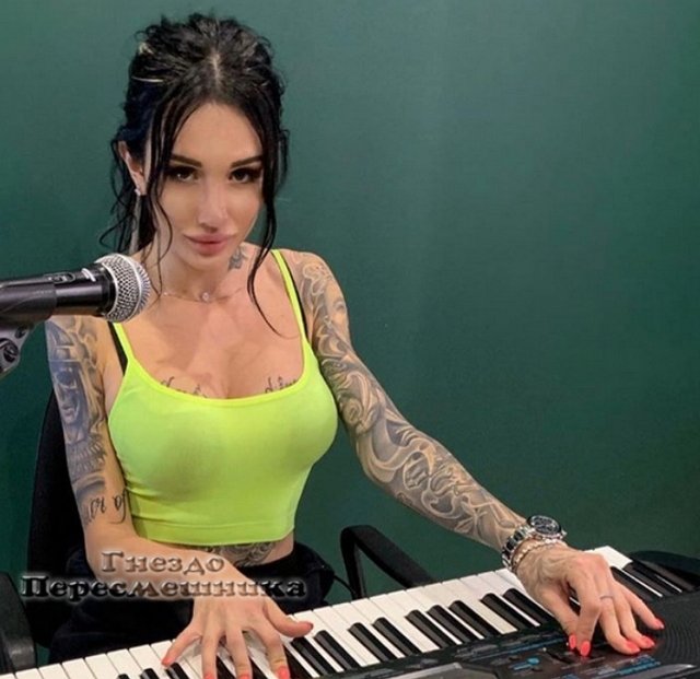 Марина Мексика: Записалась в школу вокала Марина Мексика: Записалась в школу вокала