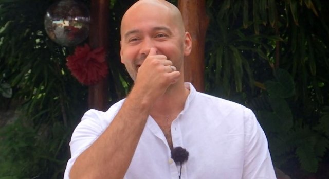 Черкасов упрекнул Шаронову и Стецевят в отказе от поисков любви