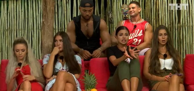 Черкасов упрекнул Шаронову и Стецевят в отказе от поисков любви