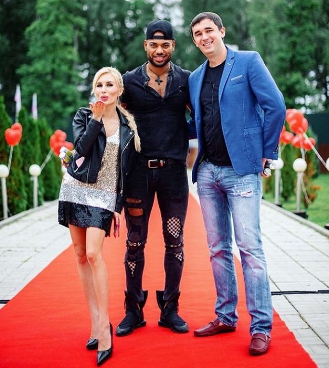 Розалия Райсон: Свадебная эстафета передана Розалия Райсон: Свадебная эстафета передана